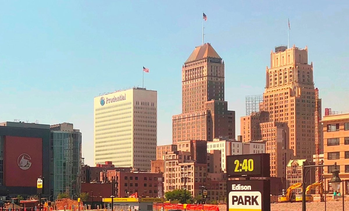Newark, NJ - Bestand:Prudential Headquarters - National Newark Building - Leecourt-Newark  Bu